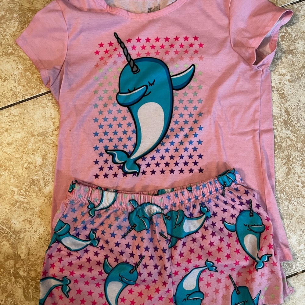 Girls top and short